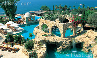 Le Meridien Limassol Spa & Resort 3